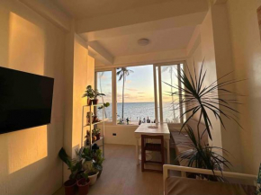 Absolute Beachfront Apartment With Kitchen